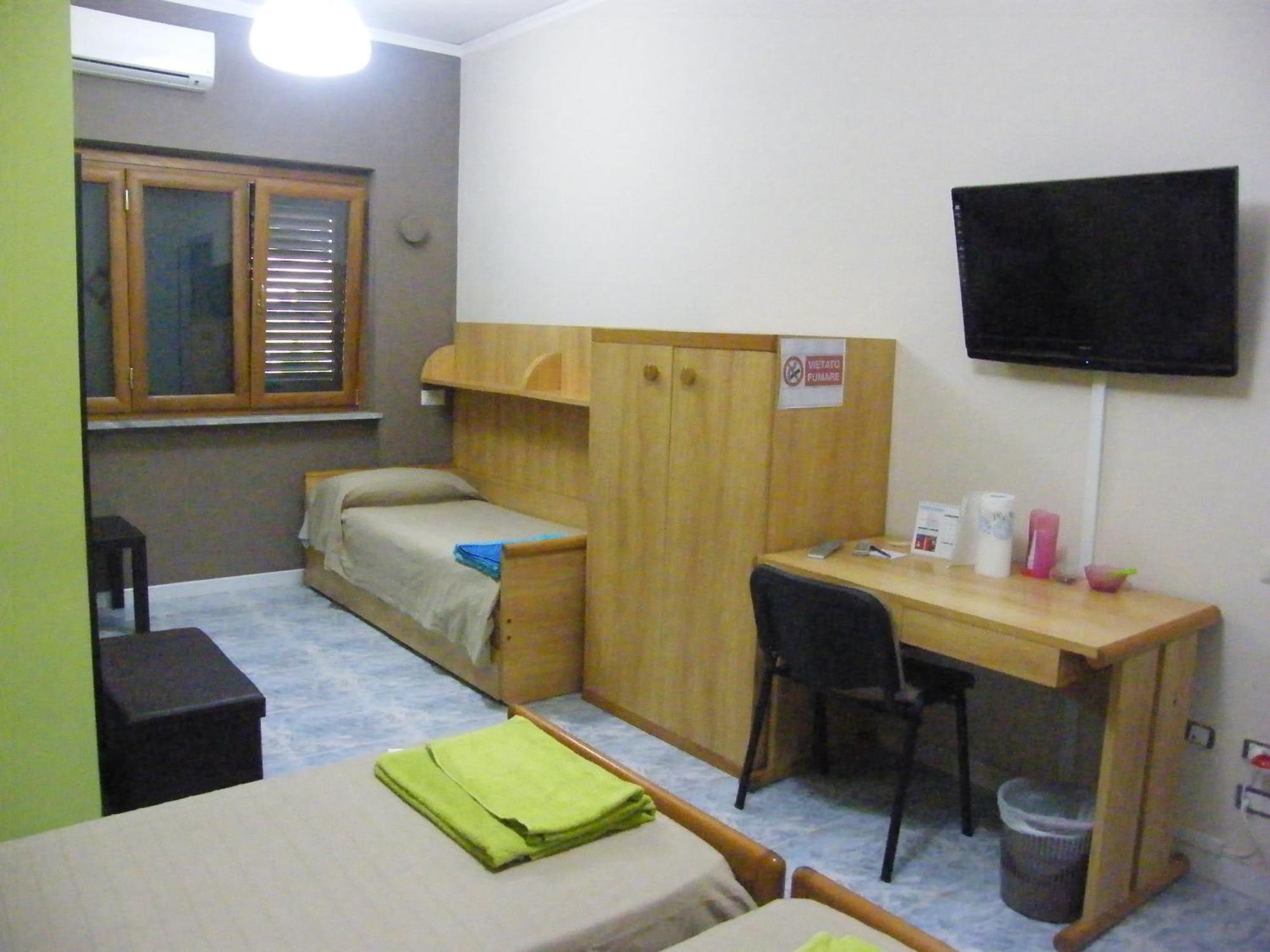 Alborada Hostal Salerno